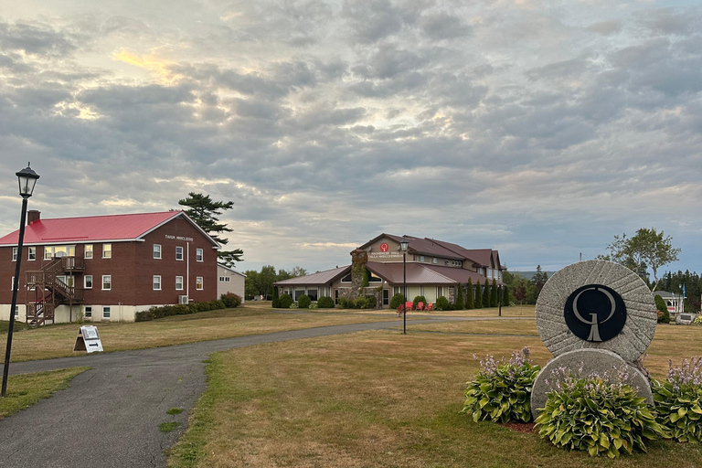Sydney, NS: Mini Cabot Trail Tour with St. Ann’s Loop