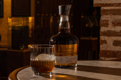 Carthagène : dégustation privée de rhum avec un maître rhumierDégustation privée de 3 rhums avec un maître rhumier