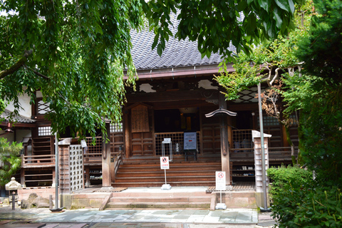 Kanazawa: Private Wish Ritual & Ninja Temple Walking Tour