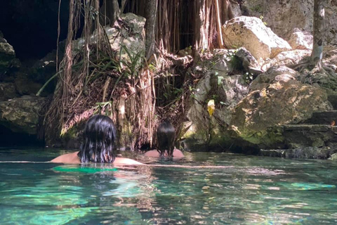 Cancun: 2 Cenotes, 1 strand och 1 lagun