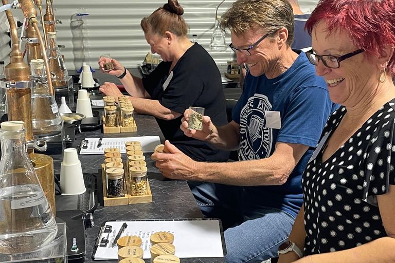 Perth : cours de maître sur la distillation du gin avec votre propre signaturePerth : Masterclass de distillation de gin avec votre propre signature