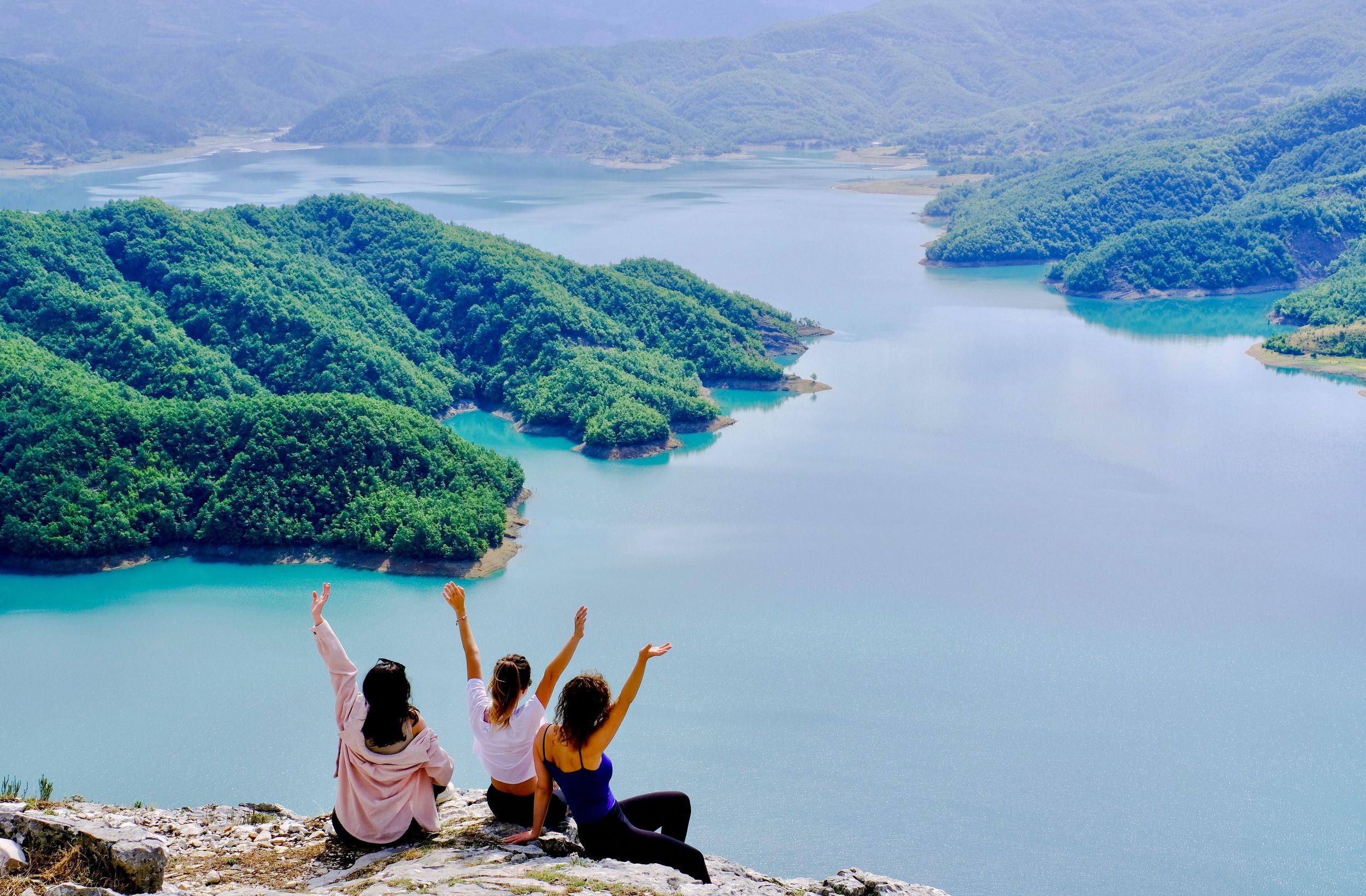 Wandern ab Tirana: Entdecke die atemberaubende Aussicht auf den Bovilla-See