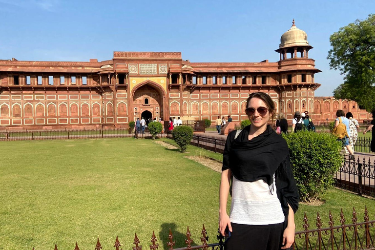 Delhi: Sunrise Taj Mahal en Agra Fort Groepstour