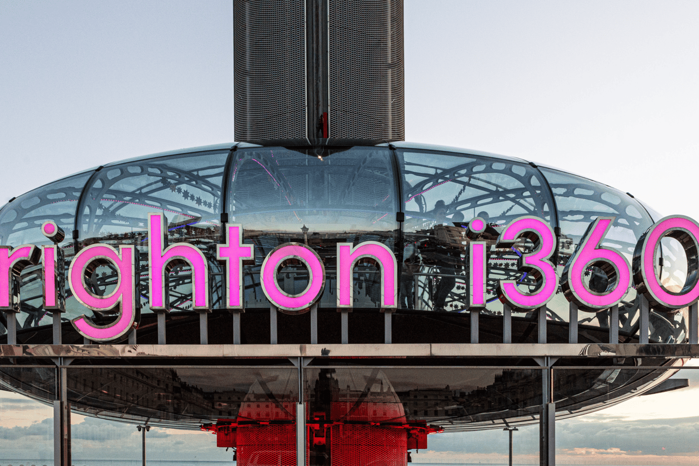 Brighton: i360 Entry & Champagne (Soft Drink for Under 18s)