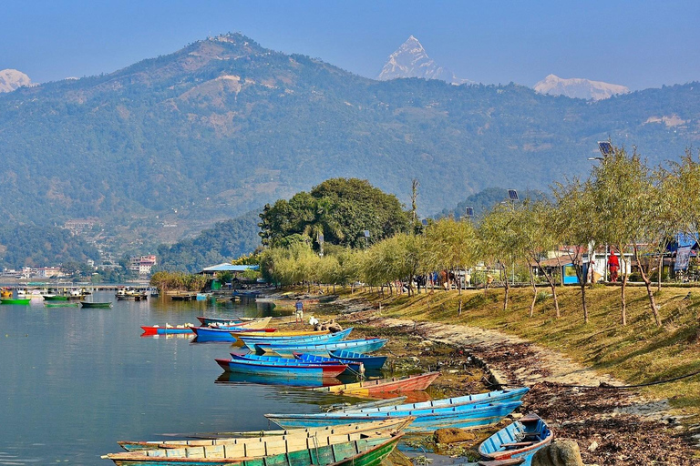 Viaje de lujo a Nepal: Katmandú, Chitwan y Pokhara- Coche privado