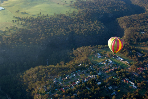 Vuelo en Globo por el Valle Hunter con traslado al CBD de Sydney