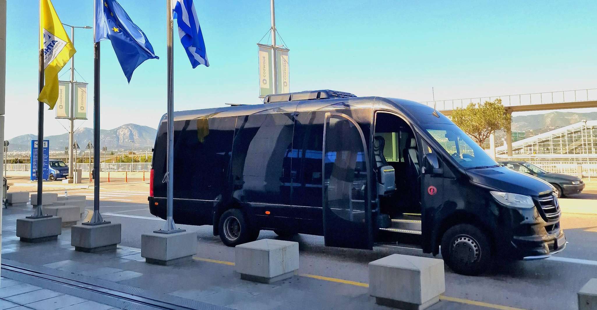 Trasferimento da Atene a Volos Economy Van - Hizvo