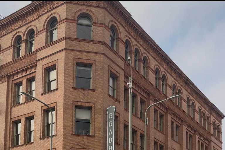 Los Angeles: Private Tour of Downtown L.A. Classics Los Angeles: Downtown Must-Sees – Top Highlights (Private Walking Tour)