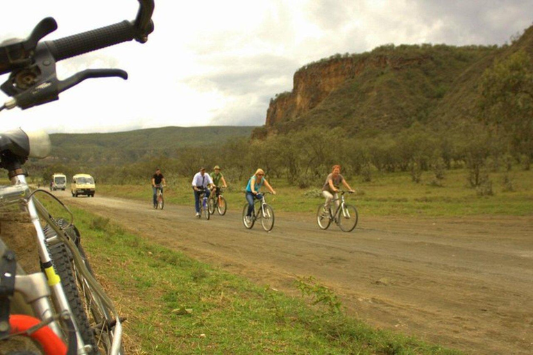 Nairobi:Lake Naivasha, Hell’s Gate & Crescent Island Tour