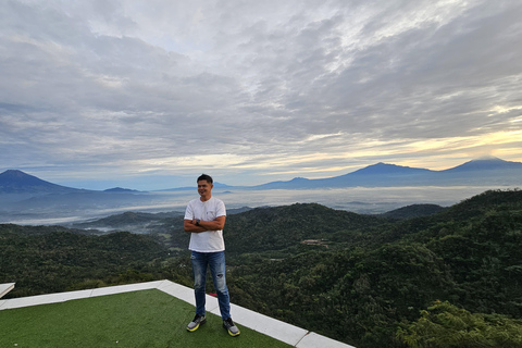 From Yogyakarta: Tumpeng Menoreh Skyline Sunrise