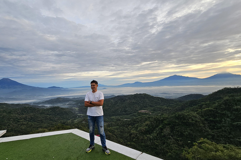 From Yogyakarta: Tumpeng Menoreh Skyline Sunrise