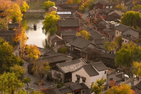 Beijing: Gubei Water Town Day-to-Evening Trip
