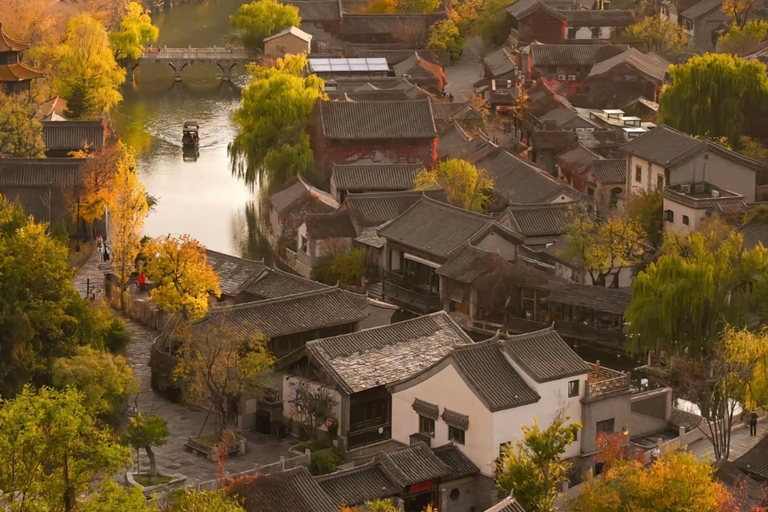 Beijing: Gubei Water Town Day-to-Evening Trip Beijing: Gubei Water Town Day-to-Night Experience Tour