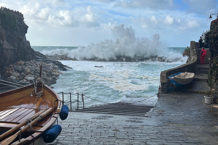 Ekskluzywna całodniowa wycieczka promem do Cinque Terre z przystankiem w Pizie