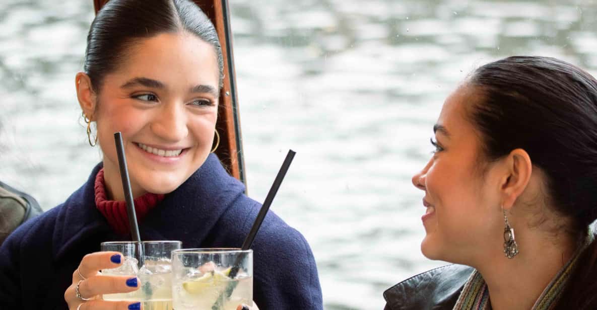 Afbeelding 7 van Amsterdam: luxe salon-boottocht met cocktails en wafels