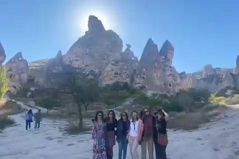 Visite d'une jounée de la Cappadoce rouge avec le musée en plein air de Zelve