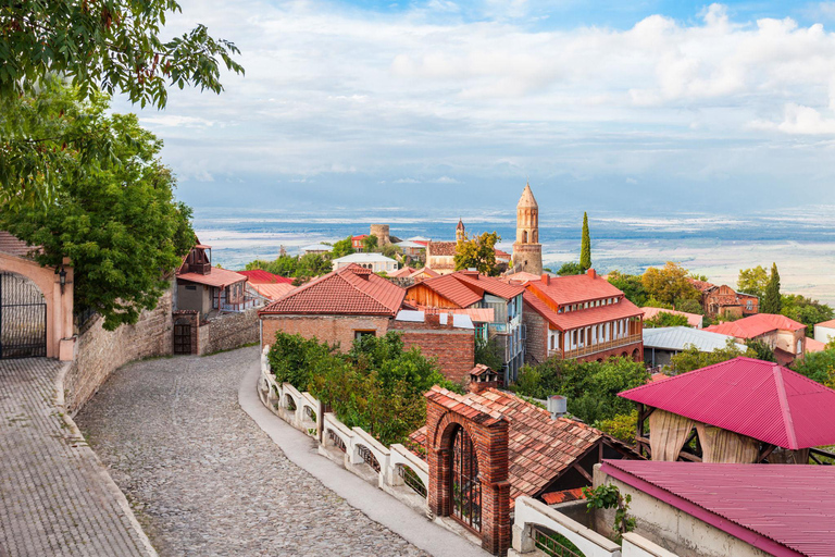 From Tbilisi: Kakheti Wine, Culture & Sighnaghi Group Tour