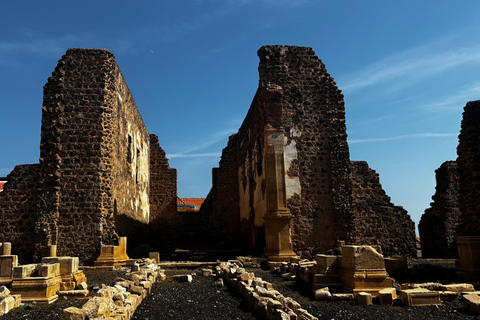 Old Town: Historical walking tour of the World Heritage Site with a local guide Small groups