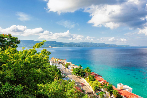 Montego Bay-Reise: Tour zum Blue Hole &amp; Dunn&#039;s River Falls