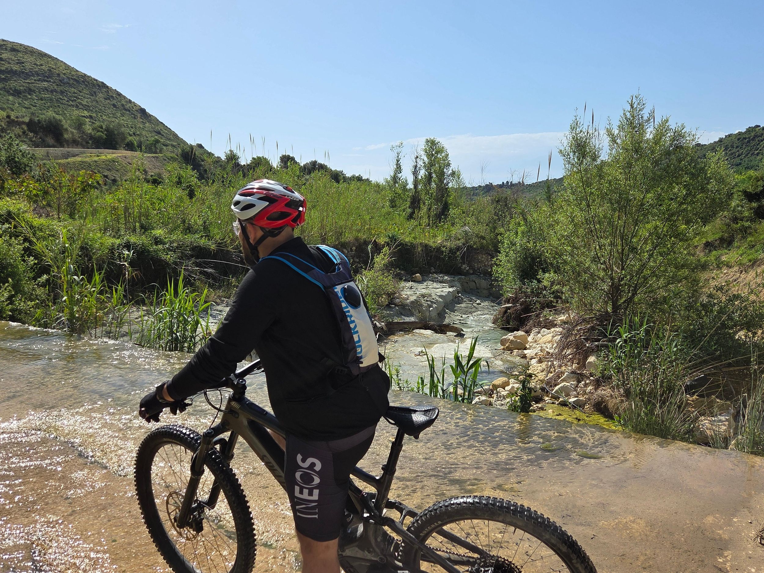 Noto & Canyon: Private Tour mit dem E-Mountainbike bei Sonnenuntergang mit Guide