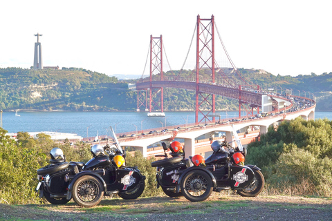 Lisbon : Private motorycle Sidecar tour (1h30) RTL Best Of Lisbon 1H30 Visite privée en Moto Sidecar