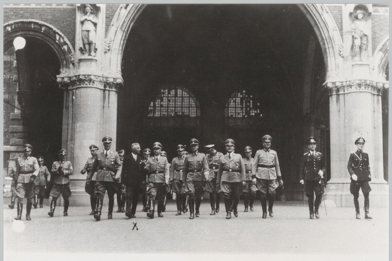 Amsterdam: WWII Walking Tour Amsterdam: World War II Tour