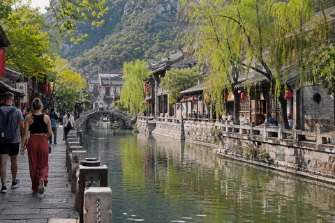 Beijing: Gubei Water Town Day-to-Evening Trip Beijing: Gubei Water Town Day-to-Night Experience Tour