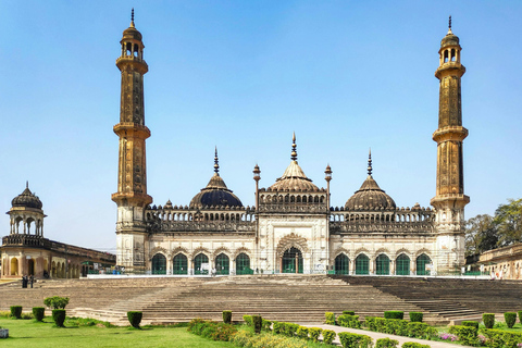 Da Lucknow: tour di 1 giorno con auto e autista privato