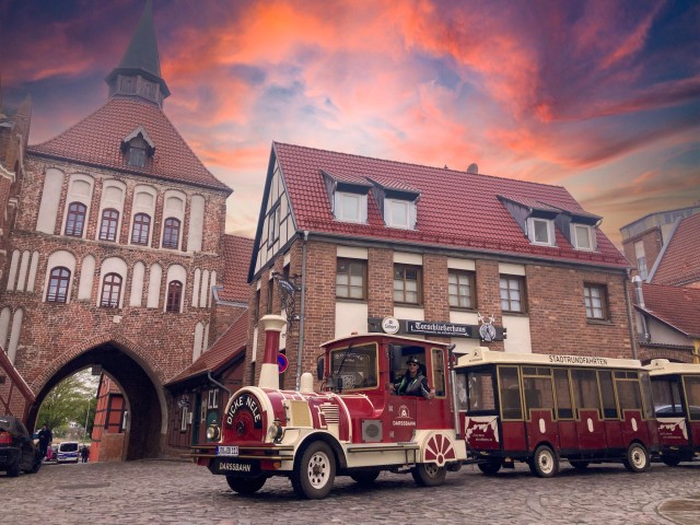 Visit Stralsund Stadtrundfahrt durch die historische Altstadt in Stralsund