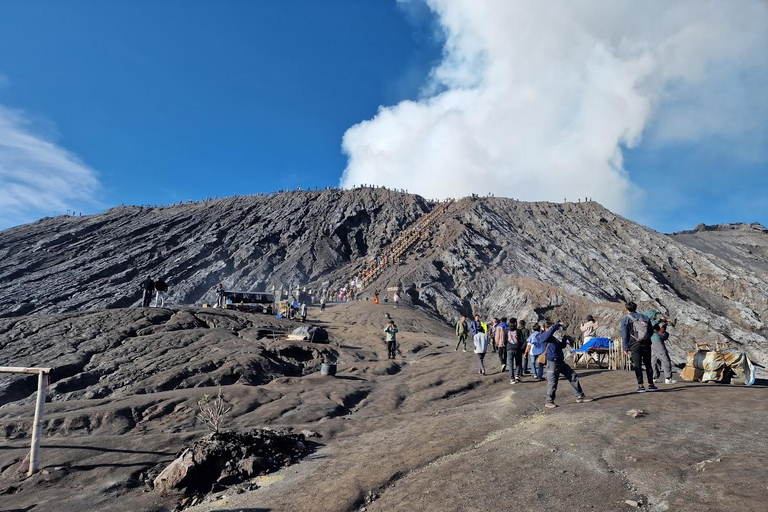 Desde Yogyakarta: Excursión de 3 días al Monte Bromo, Ijen y alojamiento