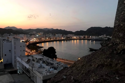 Oman Muscat Tagestour ab Dubai + Oman Visum + Omanisches Mittagessen