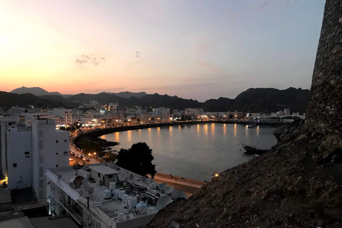 Muscat: Day Tour with Omani Lunch, Hotel Pickup, and Airfare