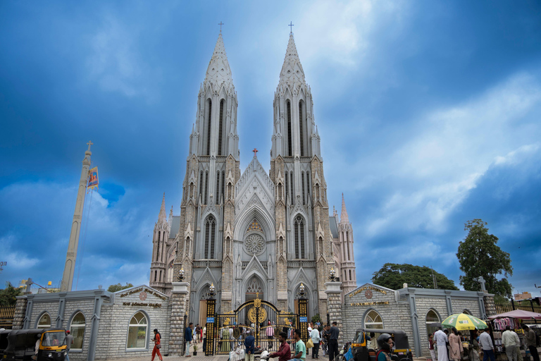 De Bangalore: Tour particular de um dia a Mysore com almoço e serviço de busca