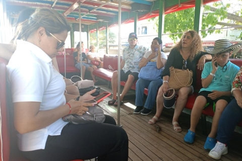 Cartagena: Stadtrundfahrt in einem typisch kolumbianischen Chiva-BusStadttour im typischen Bus - Traditionelle Tour in Cartagena!