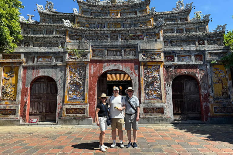 De Da Nang/Hoi An : Visite de luxe de la ville de Hué avec le col de Hai VanVisite avec droits d&#039;entrée