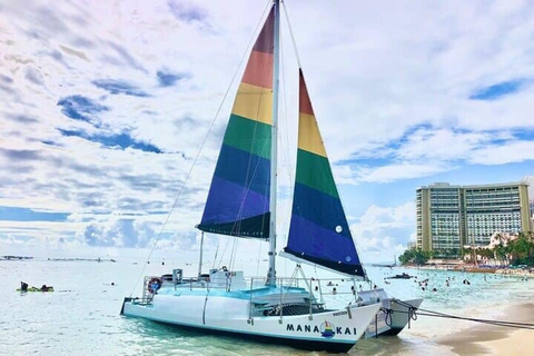 Honolulu: Crociera in catamarano con fuochi d&#039;artificio a Waikiki