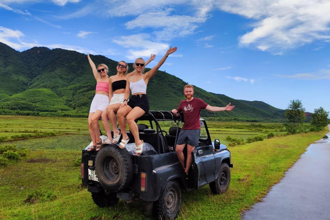 Hoi An: Jeeptur Hoi An till Hue &amp; Hai Van Pass med lunch