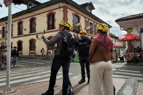 Bogota : Excursion en scooter à la découverte de l'histoire de La CandelariaVisite de Bogota en scooter par l'agence Jaguar