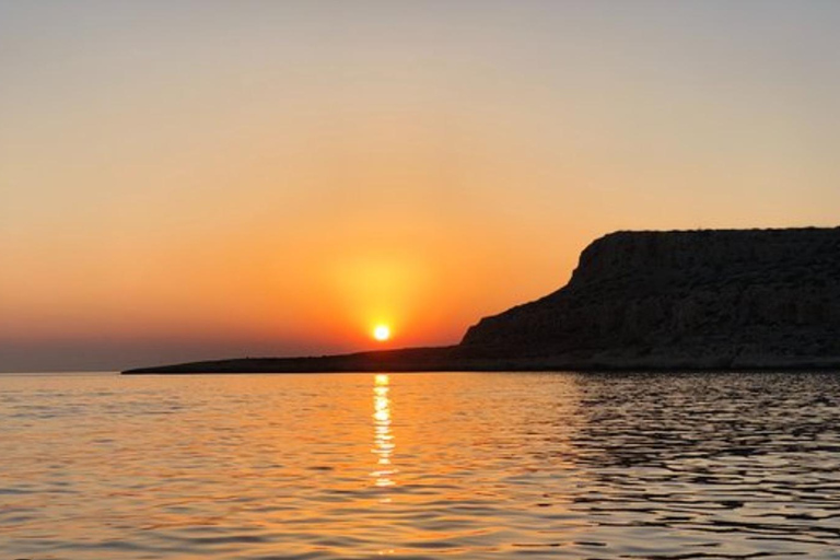 Ausflug zum Sonnenuntergang mit Badestopp an der Blauen Lagune und der Schildkrötenbucht.Sonnenuntergangstour am Samstag und Freitag um 17:00 Uhr