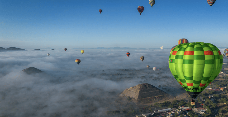 Balloon flight in Teotihuacan+Breakfast in Natural Cave CDMX | GetYourGuide