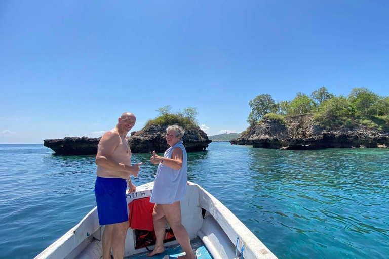 Lombok: Pink Beach and Snorkeling Trip With Lunch Lombok: Pink Beach and Snorkeling Trip With Lunch