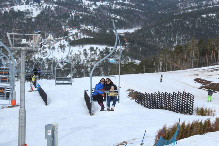 Från Belgrad: Dagstur med snö- och skidupplevelserDagsutflykt från Belgrad med snö- och skidupplevelser - skidpaket