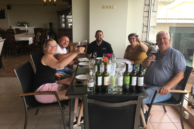 Crète : Visite de 2 vignobles avec dégustation de vin, huile d'olive et déjeuner