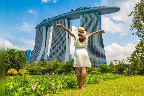 Singapore: Iconic Private Photoshoot Super Premium: 75 photos | 90 mins