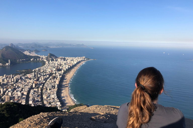 Najpiękniejszy wschód słońca na świecie – wycieczka z przewodnikiem na Morro Dois Irmãos