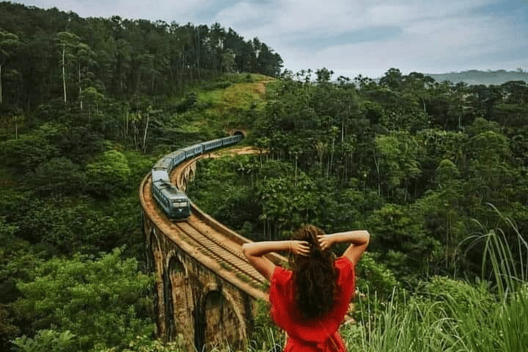 Ella: One Day Scenic Highlights Tuk-Tuk Tour