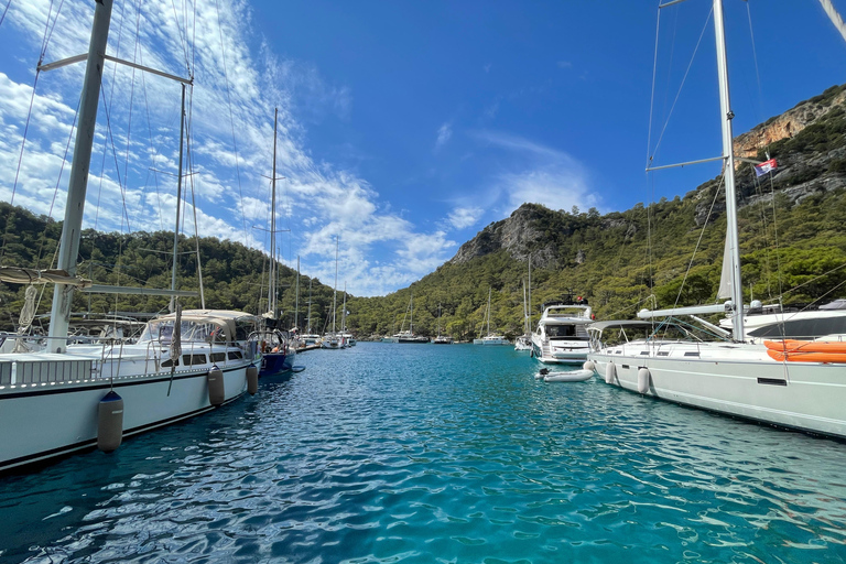 Bodrum: Private Catamaran Sailing Tour with Skipper