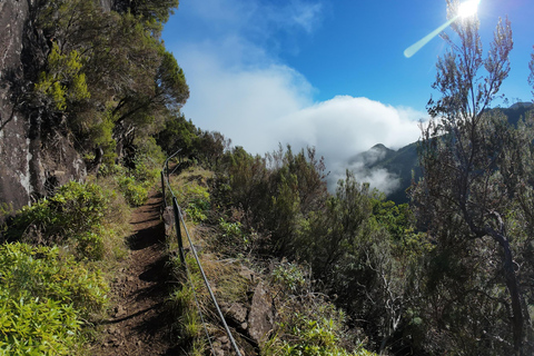 Madeira: PR17 Bica da Cana Encumeada Guided Hike with Pickup Madeira: Bica da Cana to Encumeada Guided Hike with Pickup