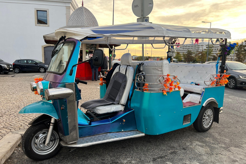 Lizbona: zwiedzanie Lizbony elektrycznym tuk tukiemLizbona: Prywatna wycieczka po mieście elektrycznym Tuk Tukiem