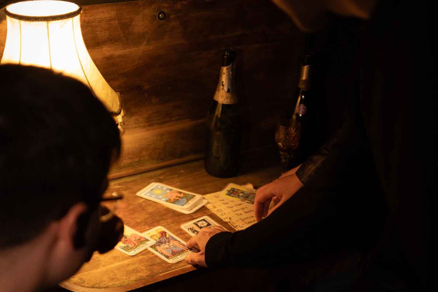 Mystère de Meurtre à Brighton : L'Énigme du Prince